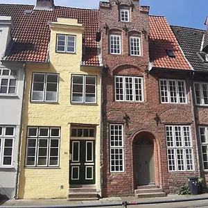Apartment Kontor Im Traufenhaus, Lübeck