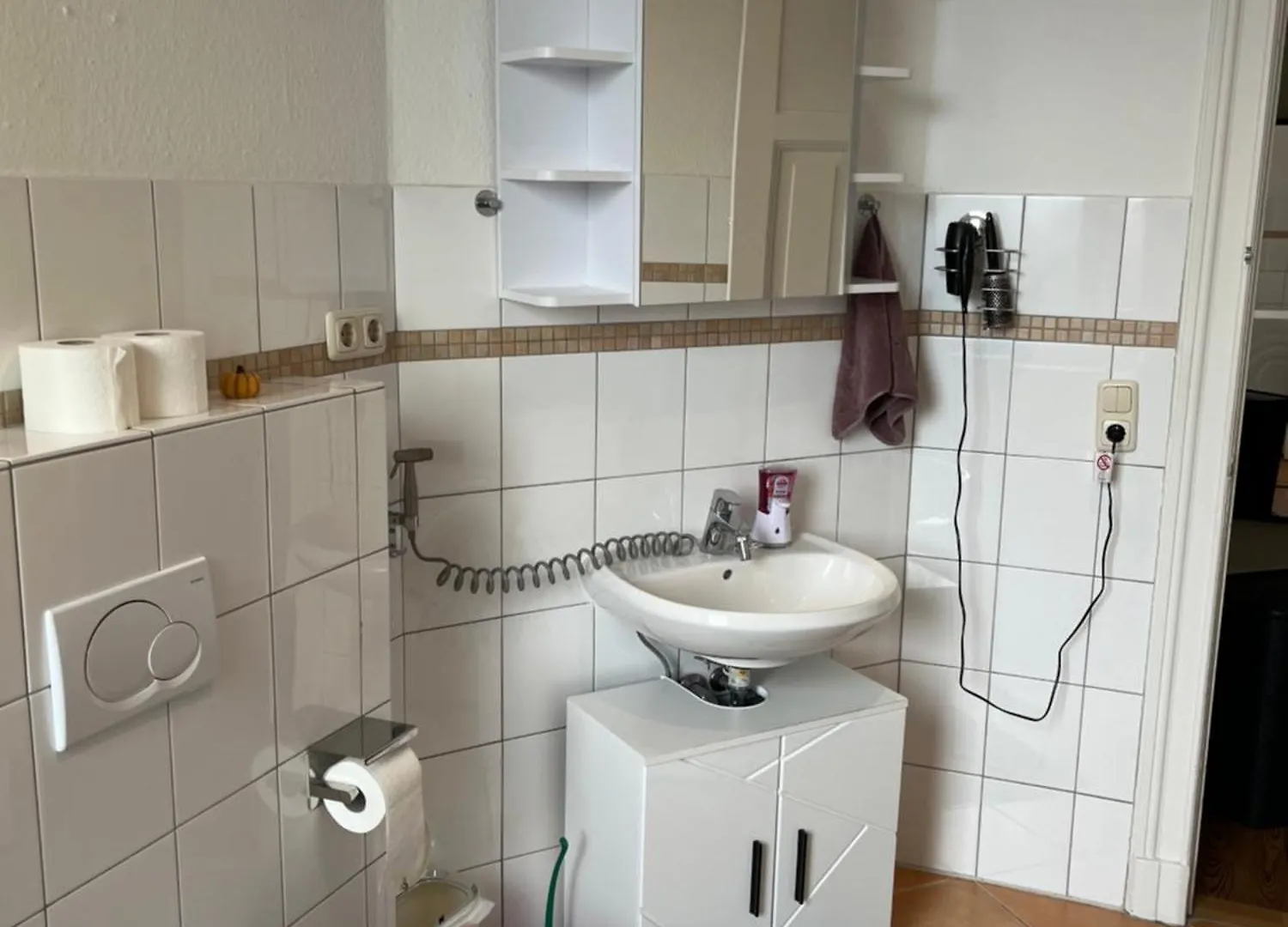 Doppelzimmer Mit Terrasse In Privatem Zuhause Lübeck